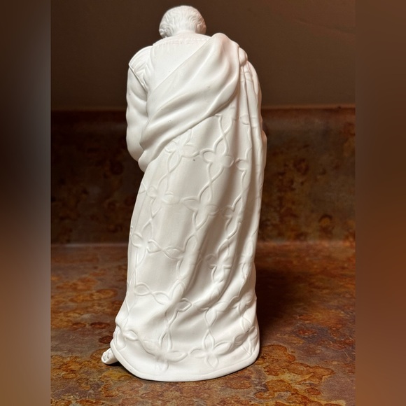 LENOX King Gaspar Nativity White Bisque Bone China - Picture 5 of 7